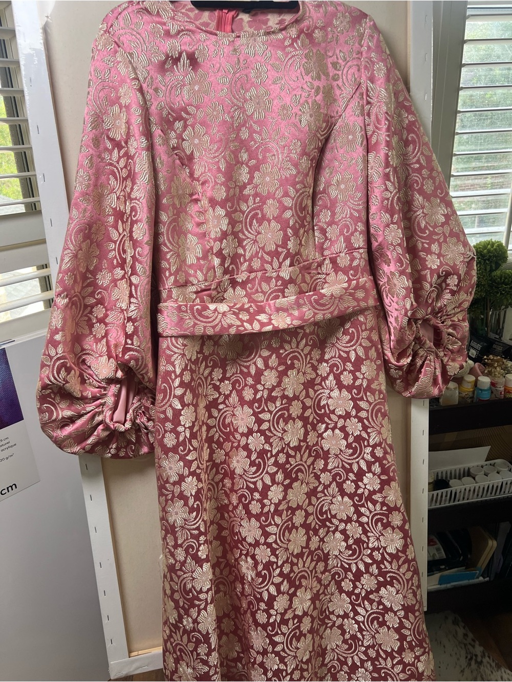 Pink Floral Jacquard Maxi Dress with Statement Sleeves - Picture 2 of 11